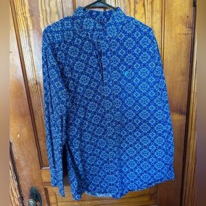 Long Sleeve Blue Ariat Button Down Large